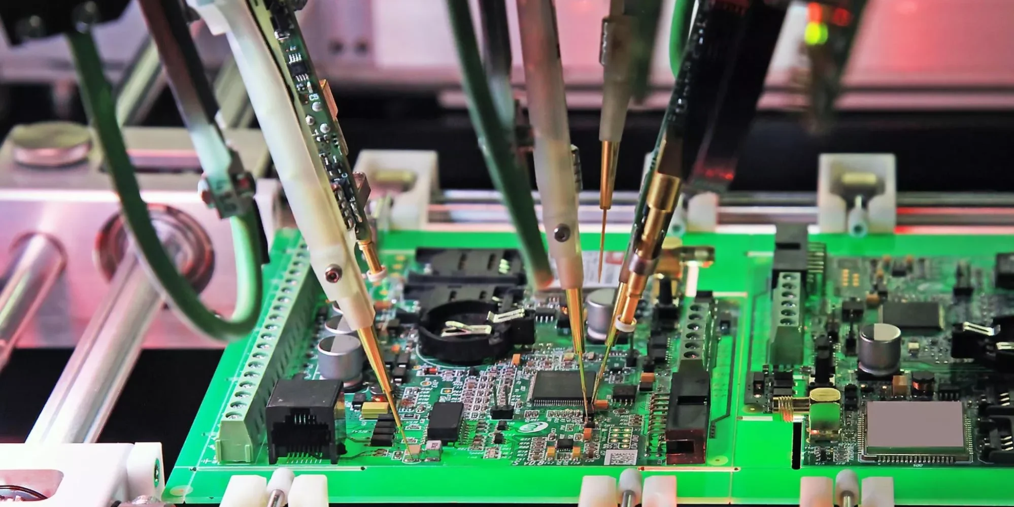 electronics-vse PCB test points being tested